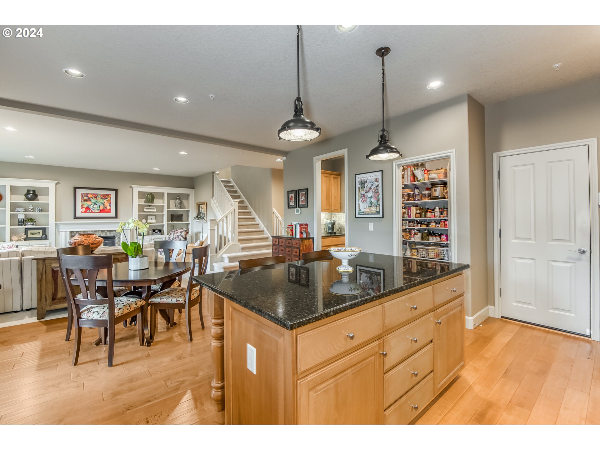 1609 Southwest Joshua Street Portland, OR 97219 - Photo 10 of 48 Gallery Image 10