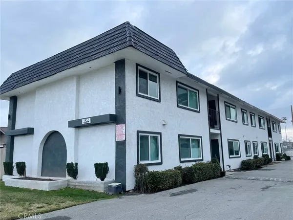 $2,200 | 1452 3rd Street, Unit 13, La Verne, CA 91750