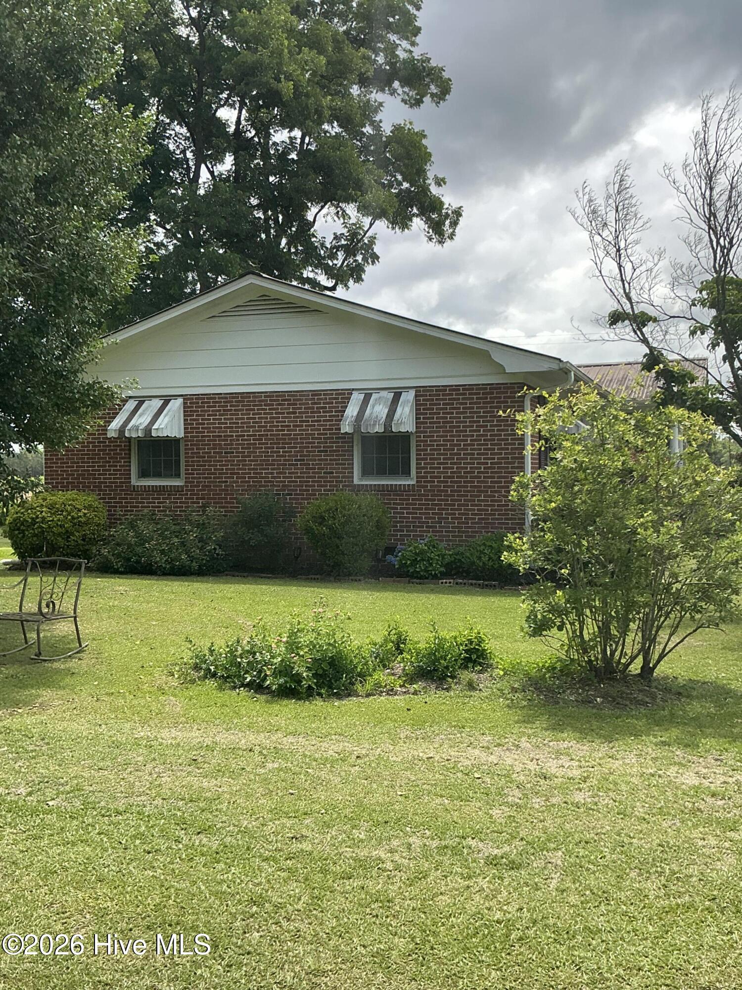 1262 Richardson Road Bladenboro, NC 28320 - Photo 10 of 46 IMG_1223