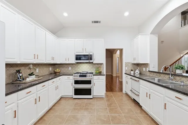 $500,000 | 6613 Creek Bend, Rowlett, TX 75089