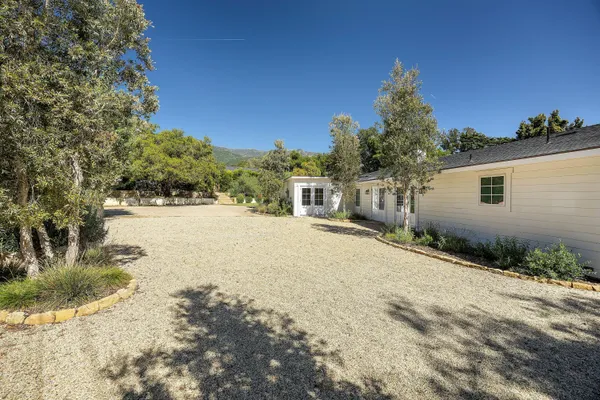 $9,425,000 | 487 Hot Springs Road, Santa Barbara, CA 93108