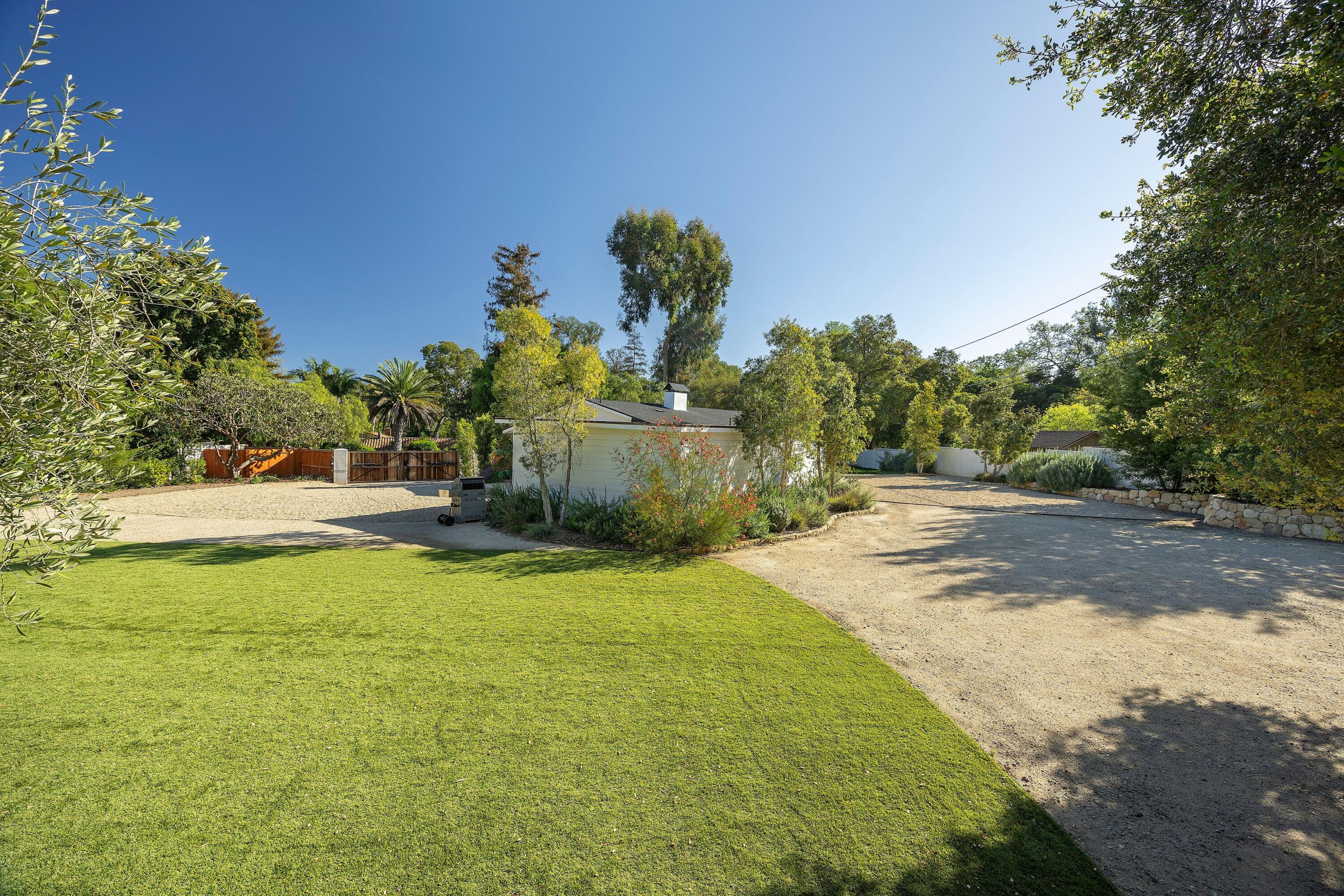 487 Hot Springs Road Santa Barbara, CA 93108 - Photo 41 of 47 487 Hot Springs Road - FH8BR4(41)