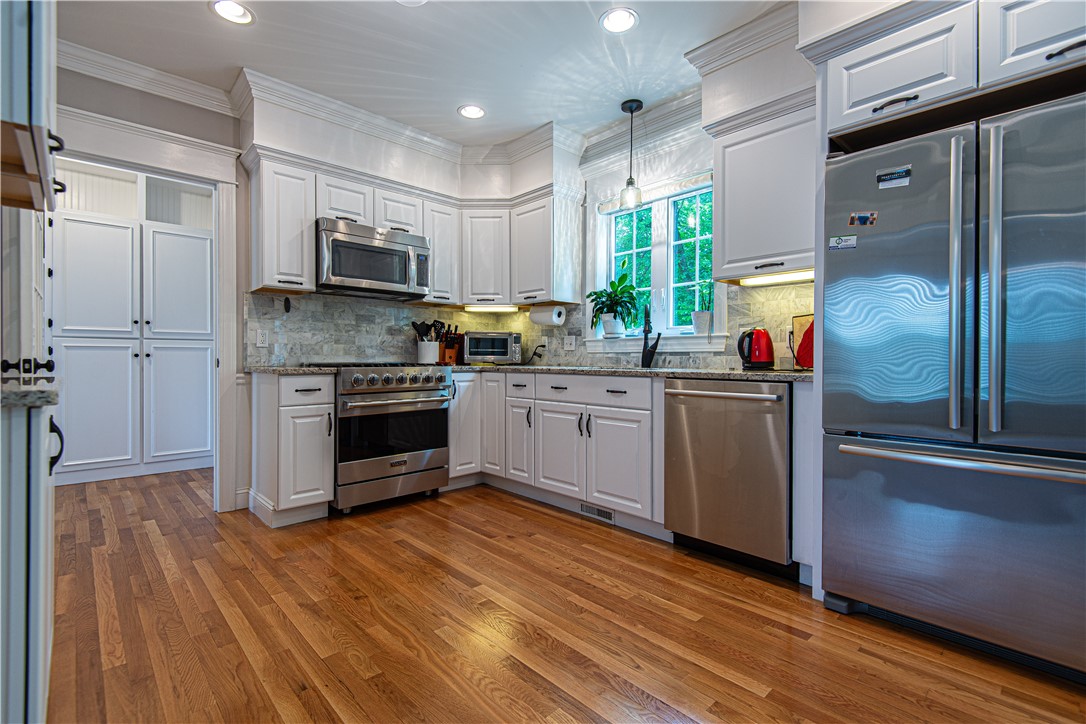 34 Washington Road Barrington, RI 02806 - Photo 23 of 44