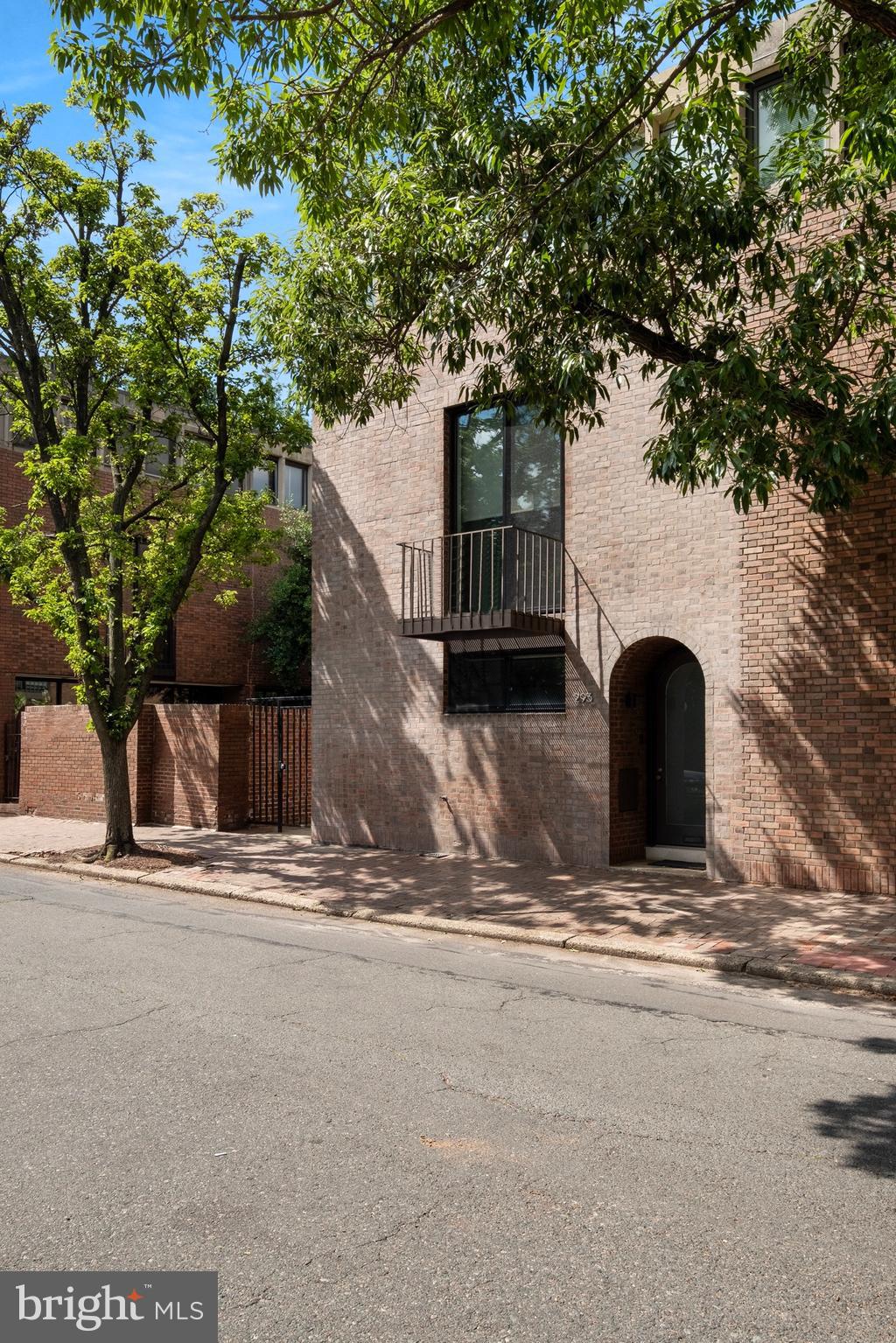 293 Locust Street Philadelphia, PA 19106 - Photo 27 of 29