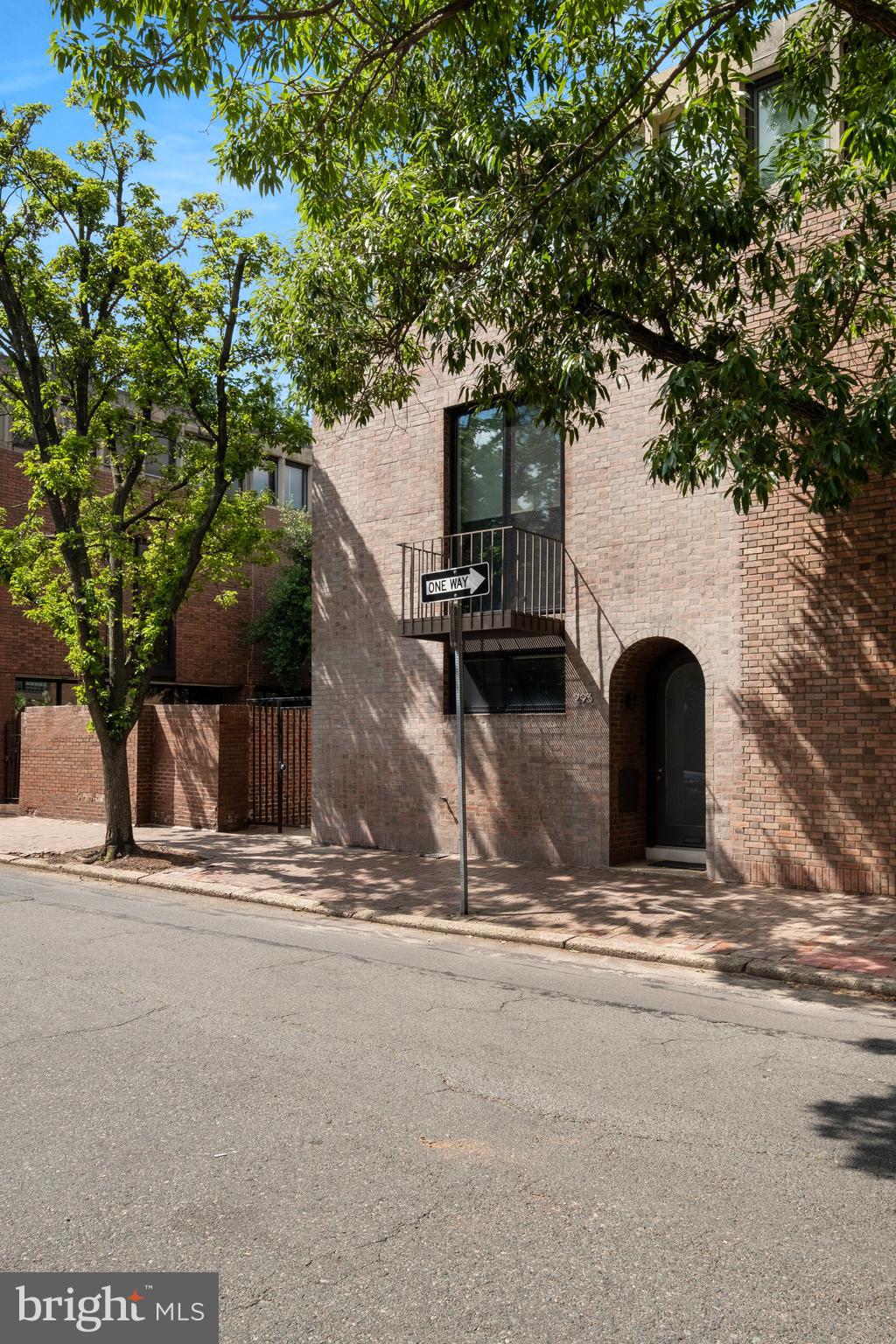 293 Locust Street Philadelphia, PA 19106 - Photo 28 of 29