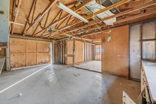 $194,900 | 1767 Willow Oak Road, Gladewater, TX 75647