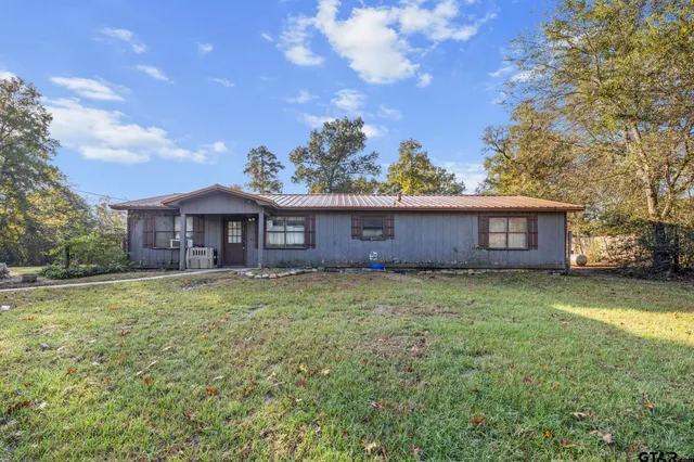 $194,900 | 1767 Willow Oak Road, Gladewater, TX 75647