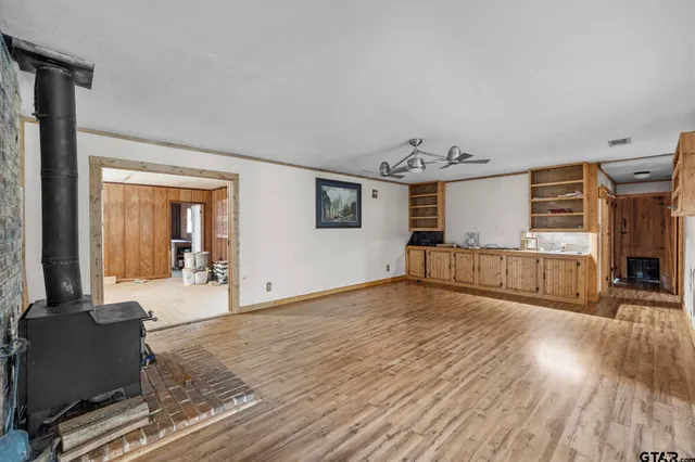 $194,900 | 1767 Willow Oak Road, Gladewater, TX 75647