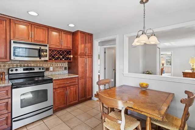 $975,000 | 66 Old Stow Road, Concord, MA 01742