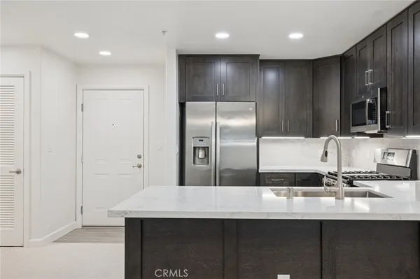 $615,000 | 2202 Watermarke Place, Irvine, CA 92612