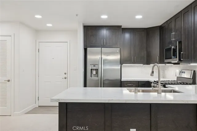 $665,000 | 2202 Watermarke Place, Irvine, CA 92612