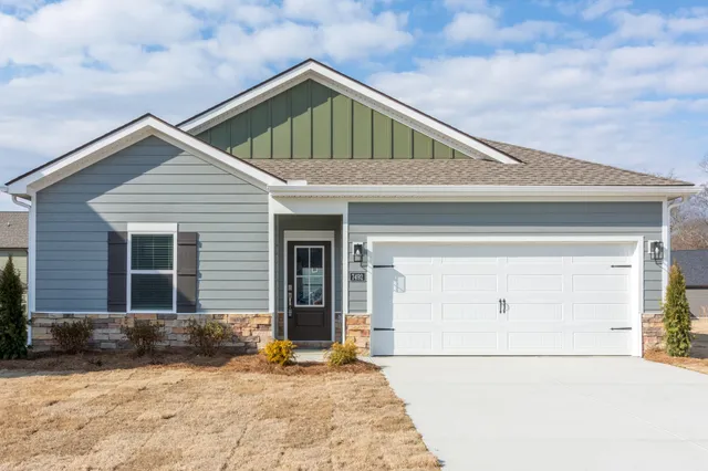 $2,100 | 7492 Bendire Loop, Hixson, TN 37343