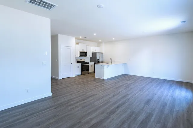 $2,100 | 7492 Bendire Loop, Hixson, TN 37343