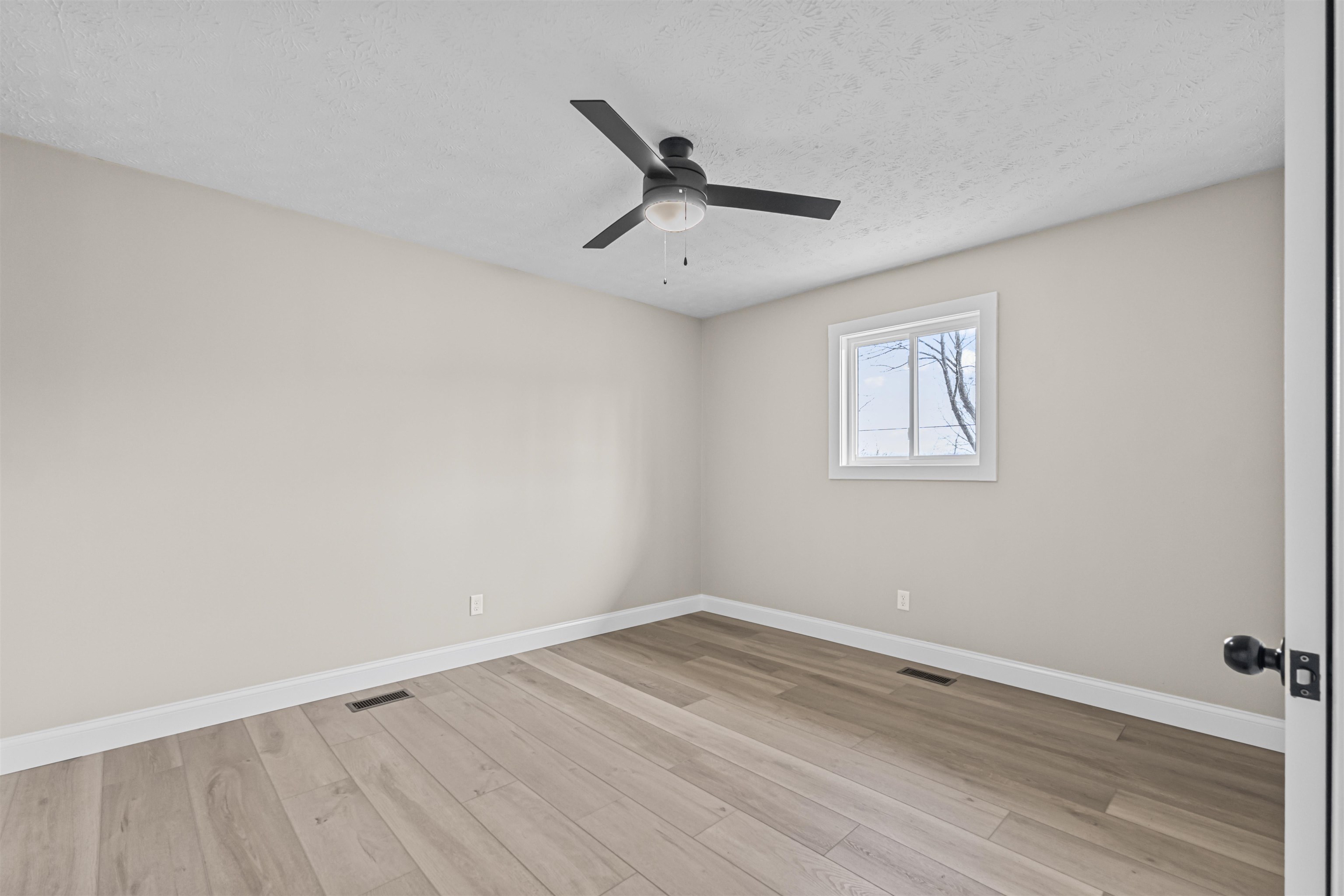1831 Booth Quillen Road Ashland, KY 41102 - Photo 25 of 30 Gallery Image 25