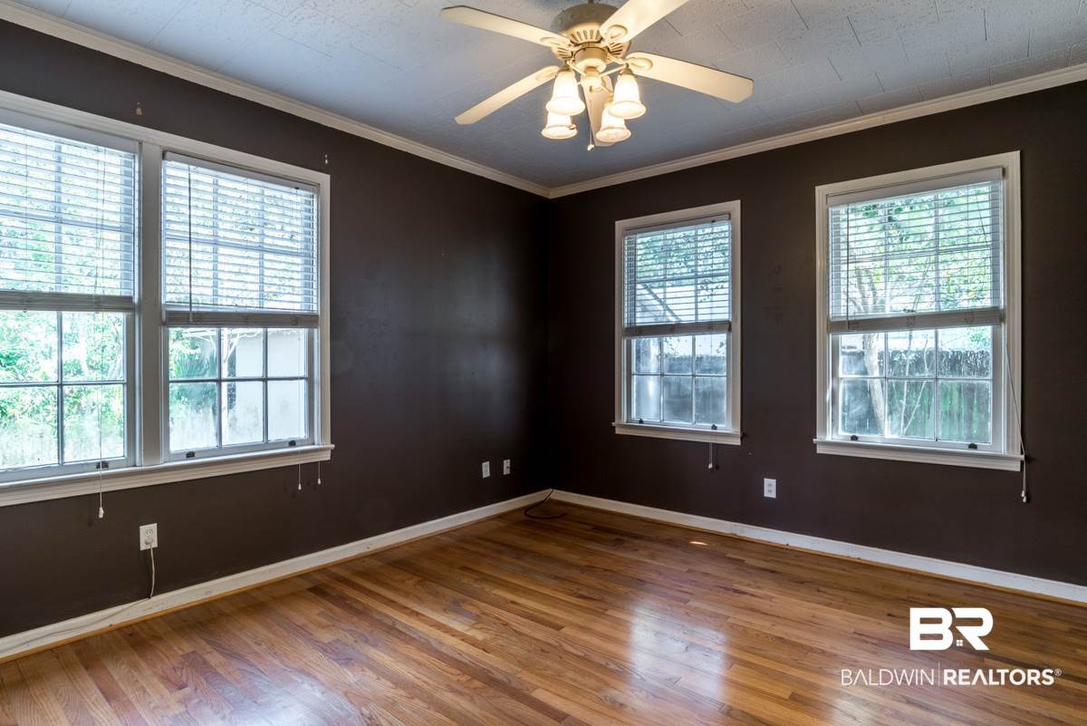 1908 Old Government Street Mobile, AL 36606 - Photo 23 of 32 Master Bedroom