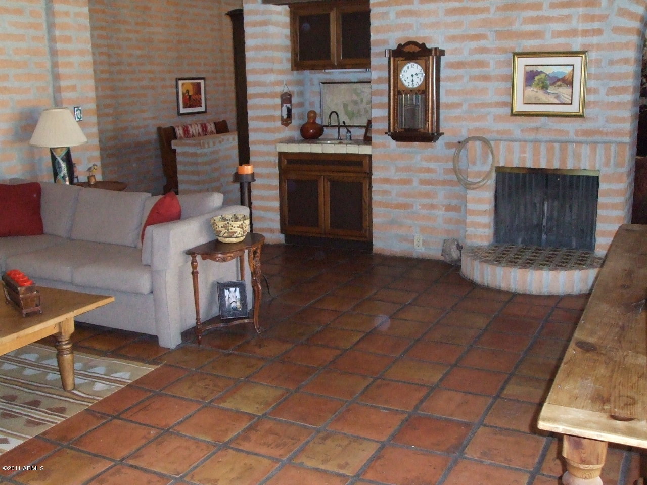 8239 South Terrace Road Tempe, AZ 85284 - Photo 4 of 5 Family Room