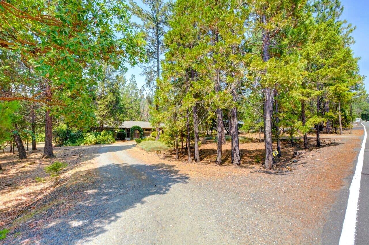 640 Eric Loop Grants Pass, OR 97526 - Photo 23 of 24 3