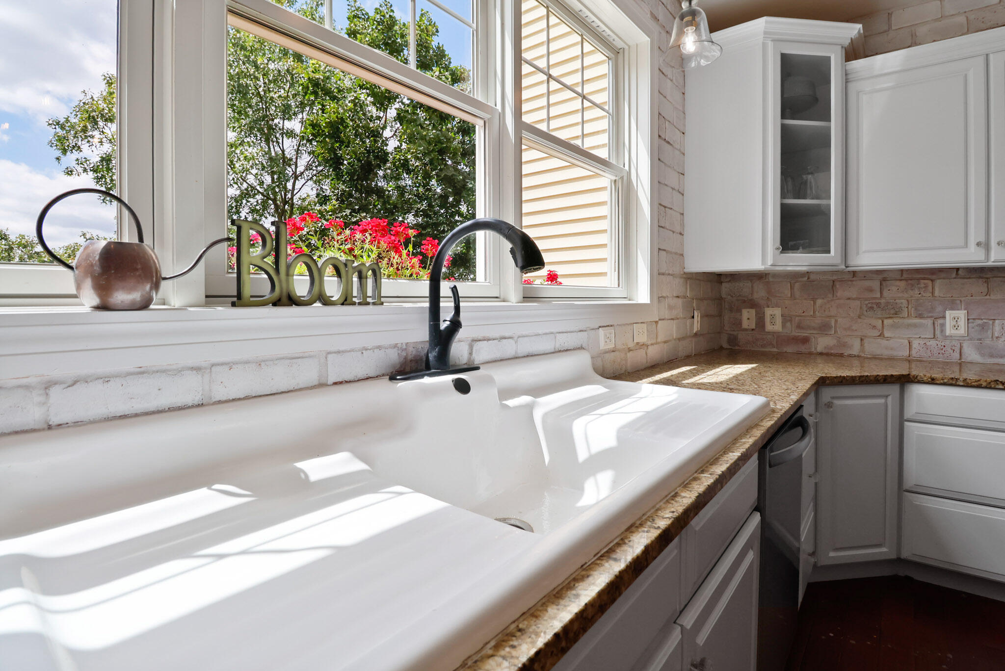 709 Pennock Circle Crown Point, IN 46307 - Photo 14 of 67 2048x1368