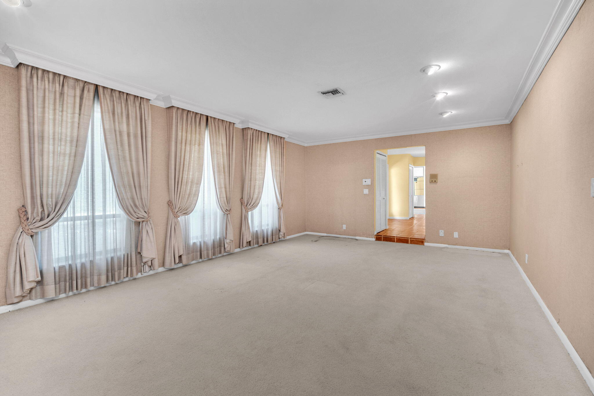6794 Giralda Circle Boca Raton, FL 33433 - Photo 28 of 49 a view of an empty room with a window
