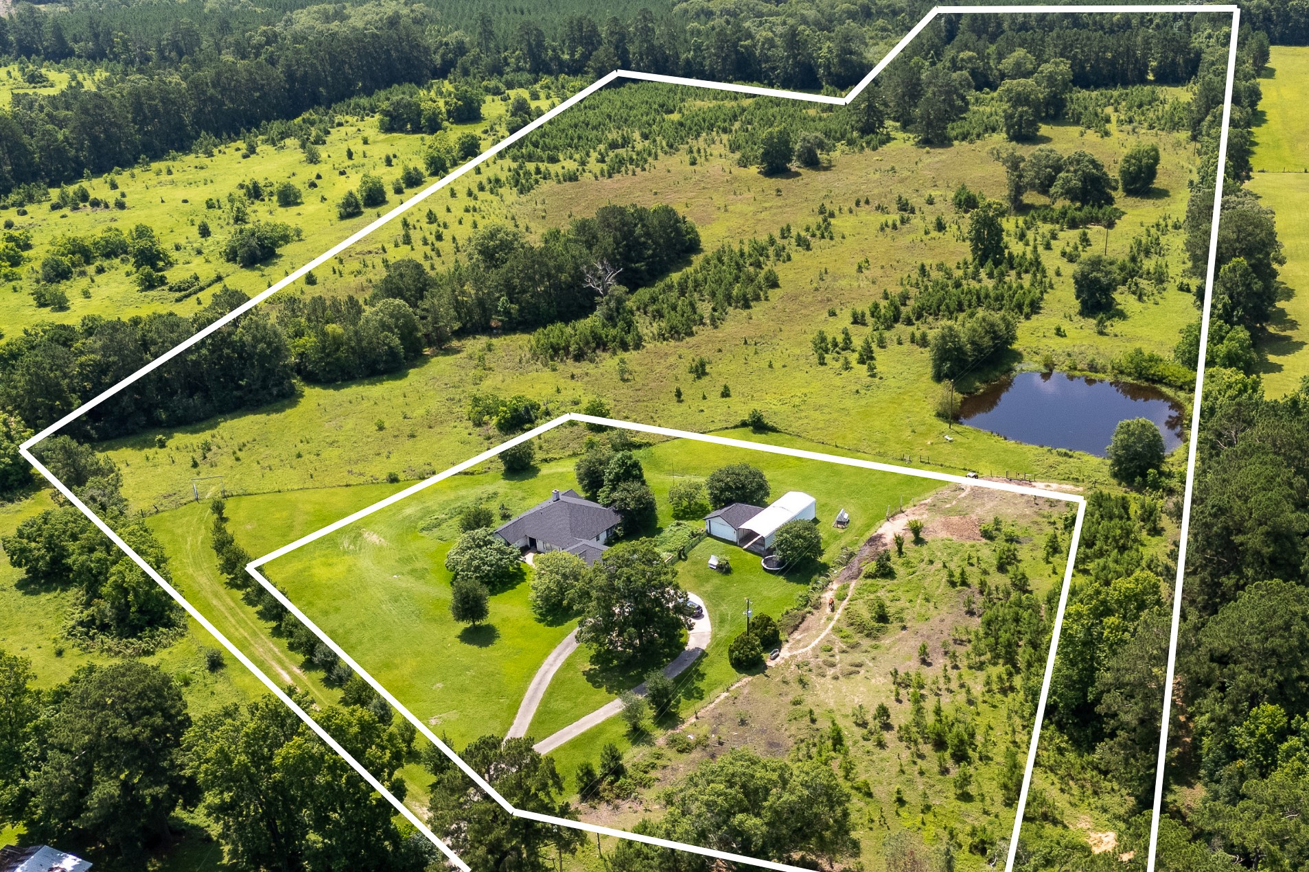 a view of a tennis court