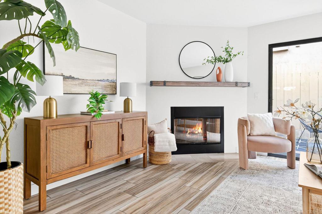 3784 Pershing Avenue, Unit 2 San Diego, CA 92104 - Photo 7 of 25 Tons of natural light in this large living room.