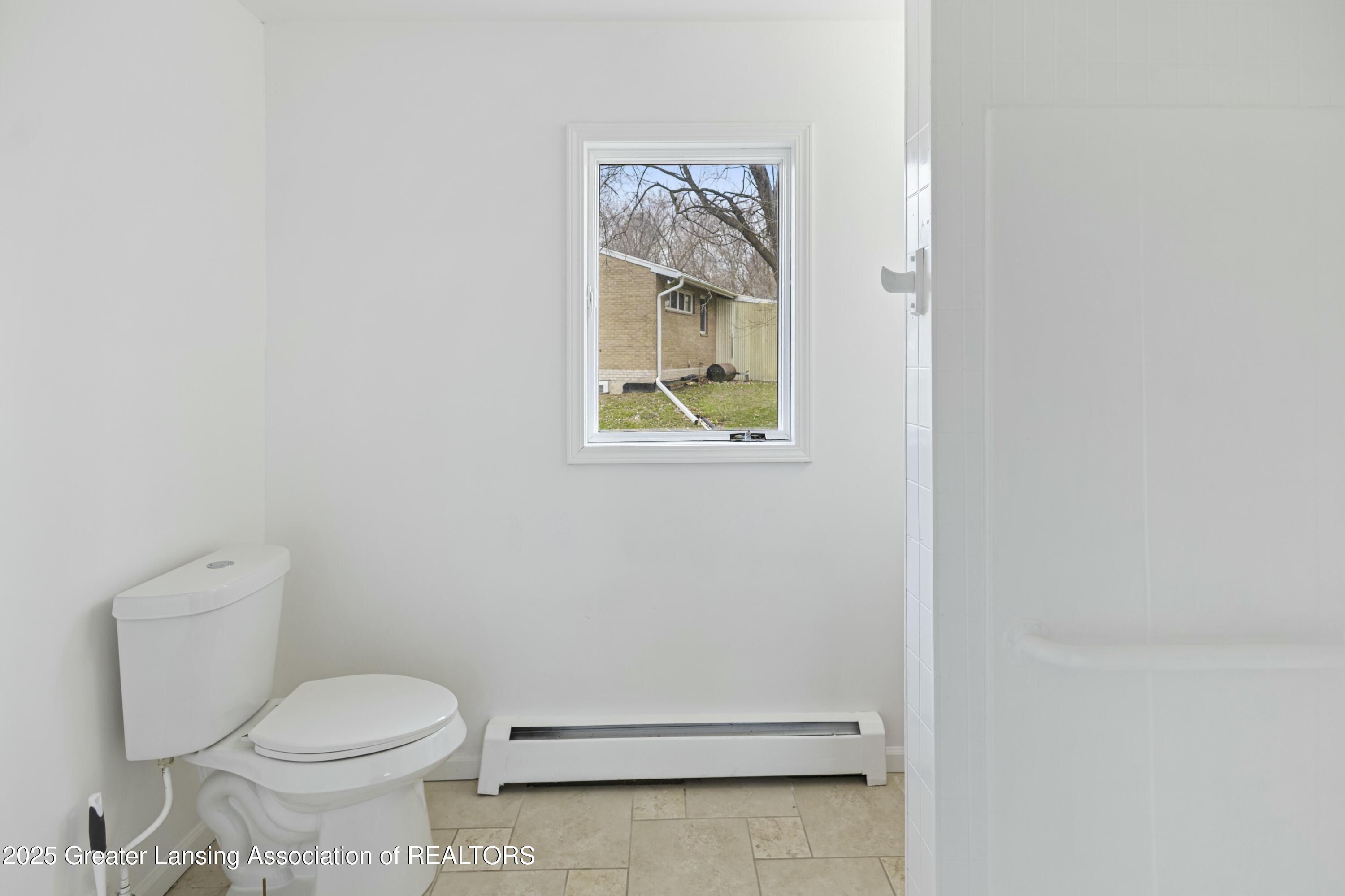 1400 West Valley Road Lansing, MI 48906 - Photo 26 of 58 tempImage6E91oC
