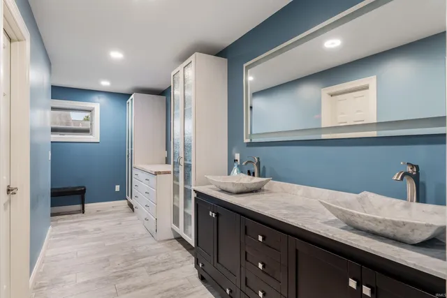 $575,000 | 14313 Shore Oaks Cove, Fort Wayne, IN 46814