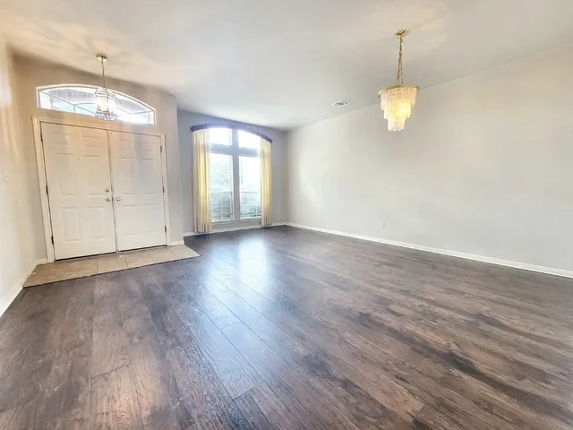 $1,995 | 613 Deercreek Lane, Leander, TX 78641