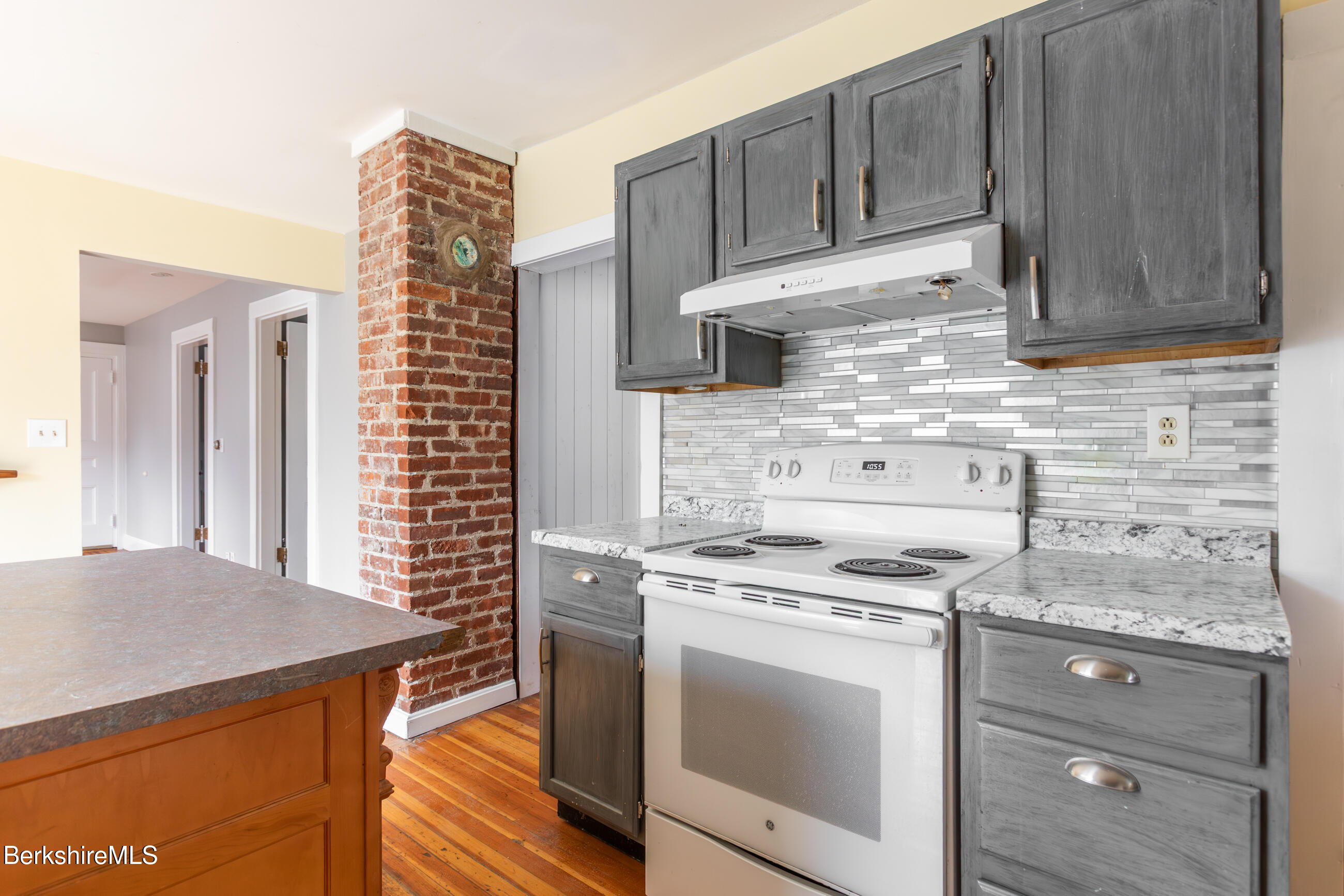 100 Cheshire Road Pittsfield, MA 01201 - Photo 12 of 38 image-13 (1)