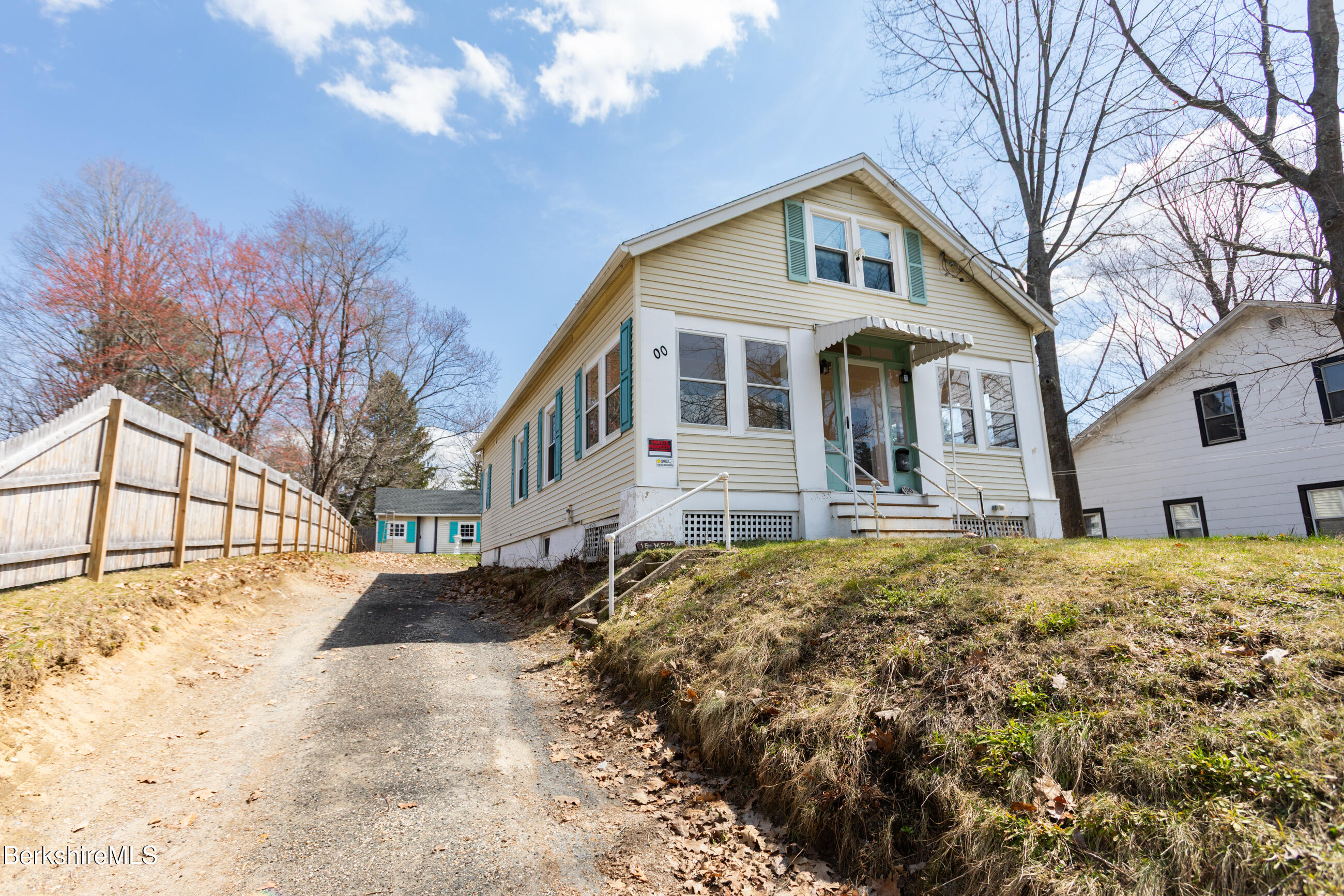 100 Cheshire Road Pittsfield, MA 01201 - Photo 3 of 38 image-40