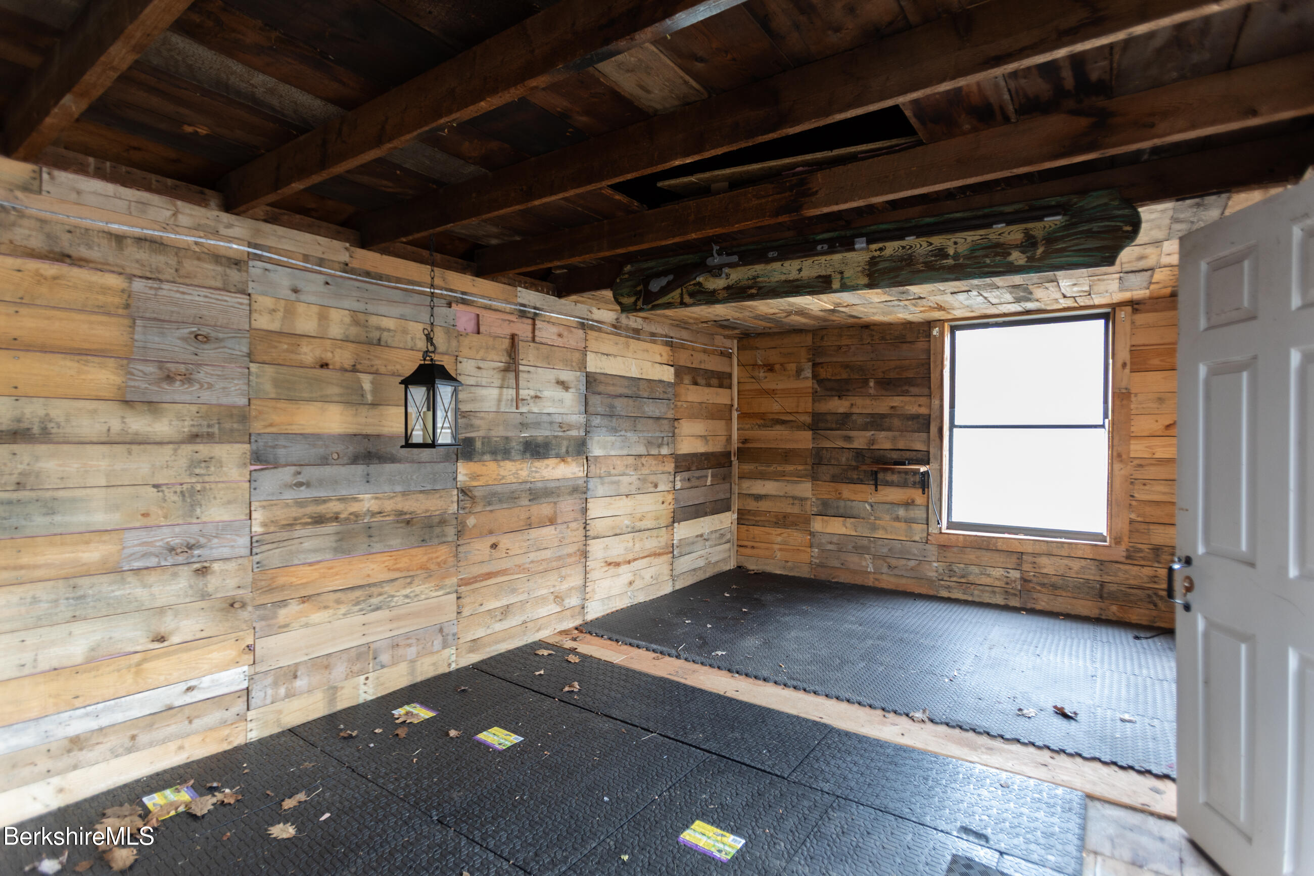 100 Cheshire Road Pittsfield, MA 01201 - Photo 34 of 38 Shed