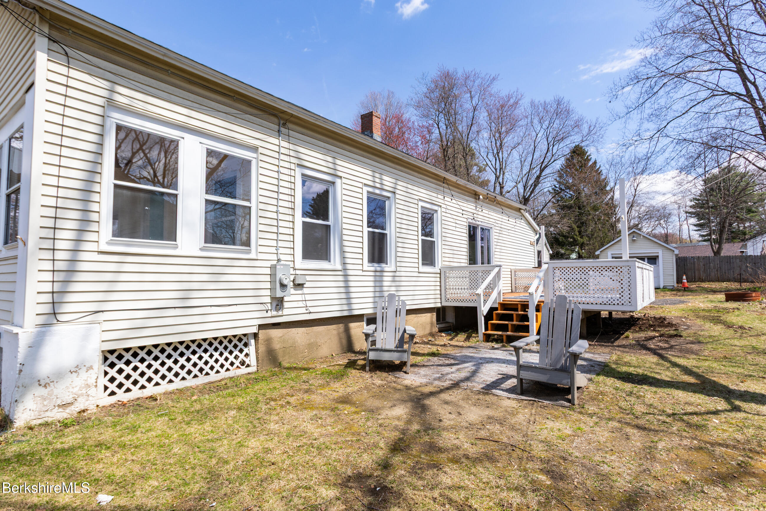 100 Cheshire Road Pittsfield, MA 01201 - Photo 5 of 38 Front Right