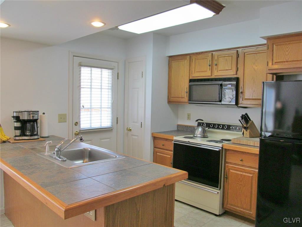 1263 Forest Road Whitehall, PA 18052 - Photo 16 of 25 Gallery Image 16