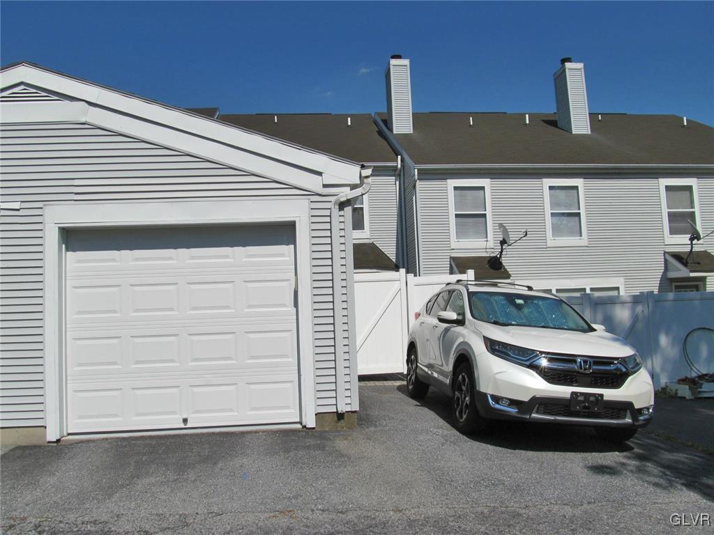 1263 Forest Road Whitehall, PA 18052 - Photo 6 of 25 Gallery Image 6