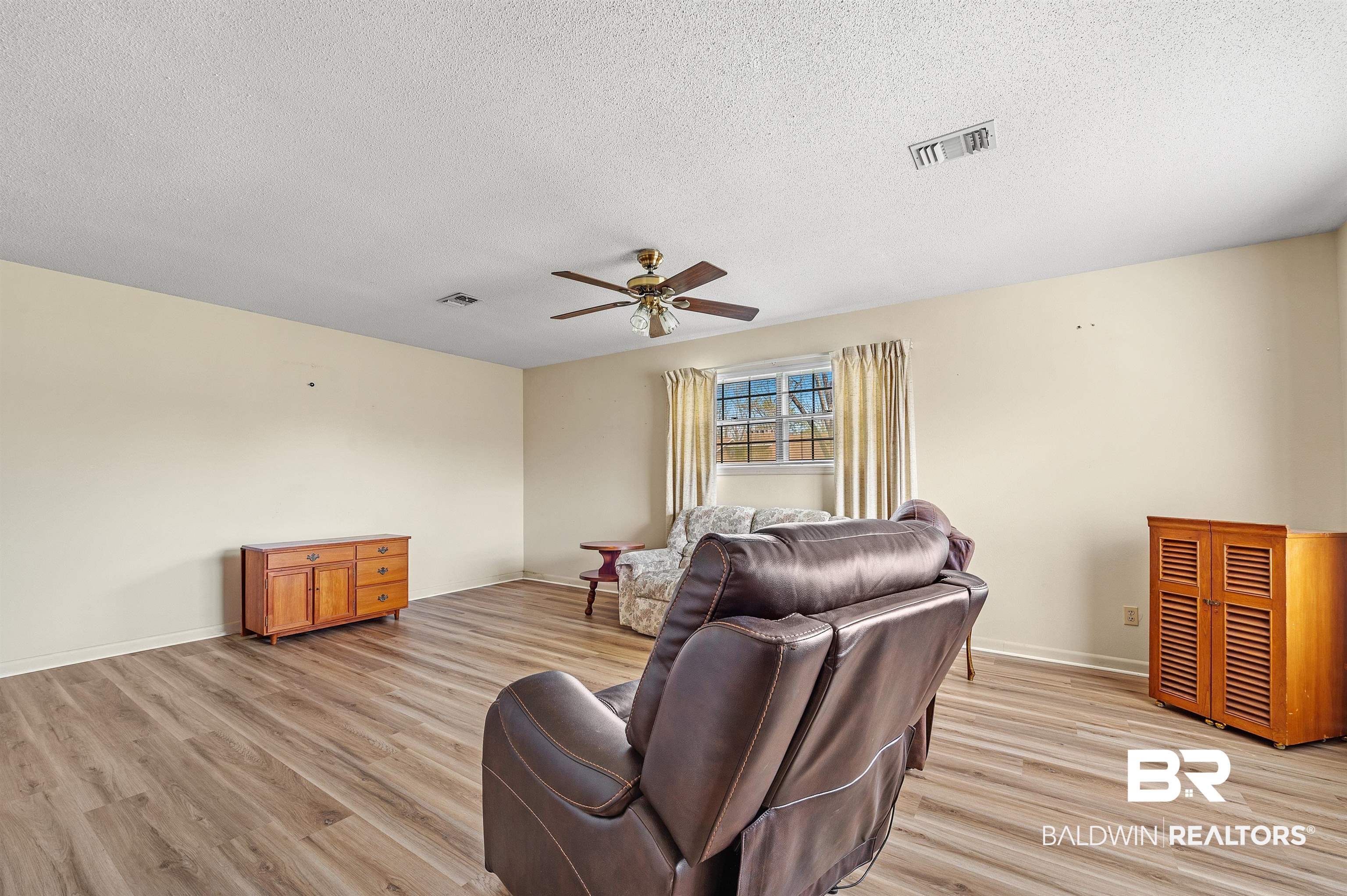 610 East Verbena Avenue Foley, AL 36535 - Photo 6 of 33