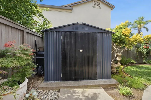 $649,999 | 7821 Shell Beach Drive, Antelope, CA 95843