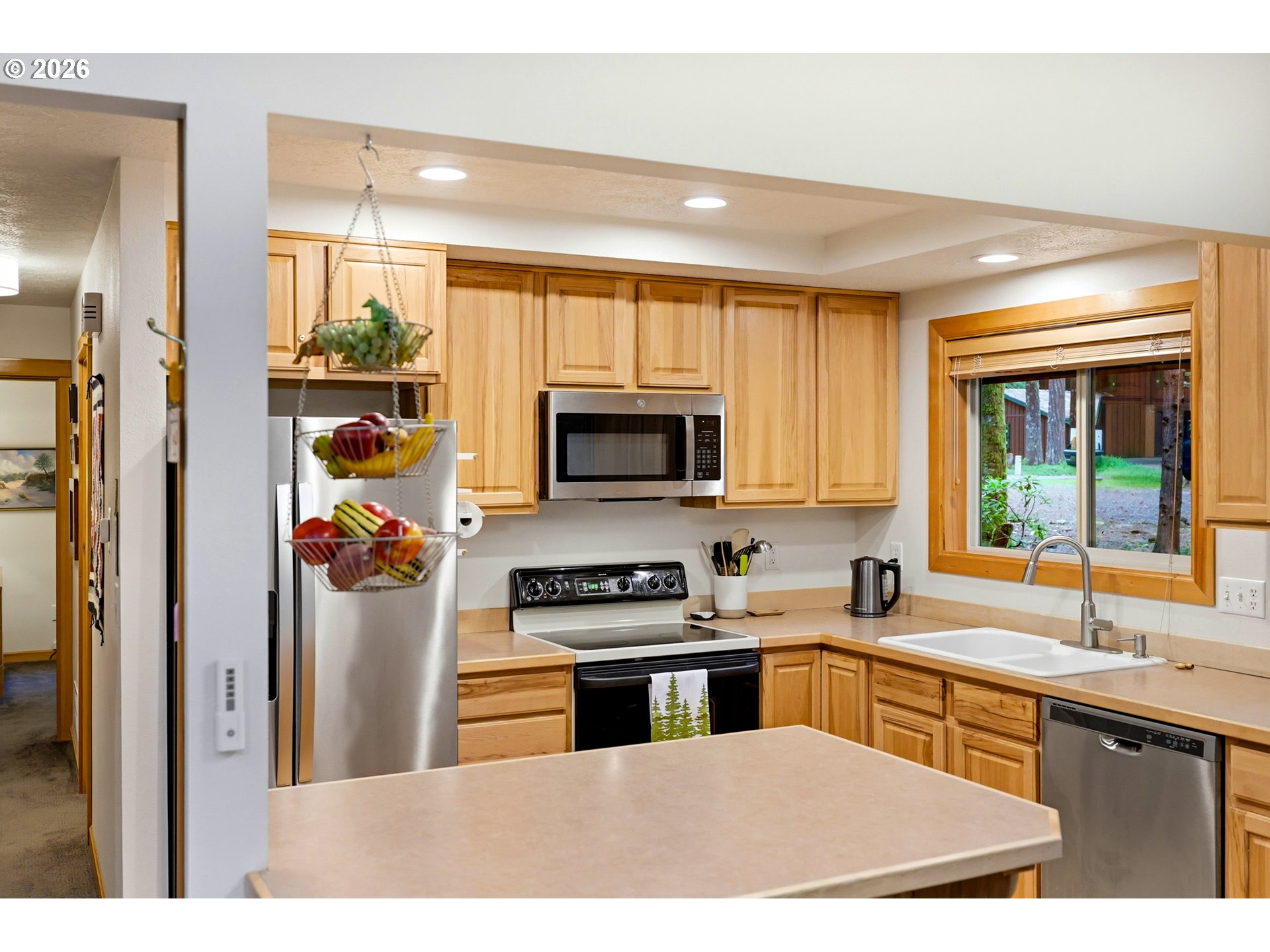 72430 East Smith Loop Rhododendron, OR 97049 - Photo 17 of 44 Kitchen