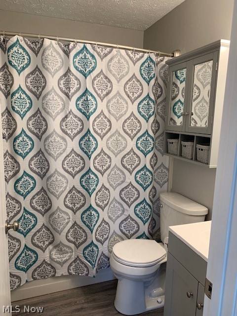 2500 Cleveland Road, Unit 301 Wooster, OH 44691 - Photo 8 of 12 Fresh colors all new bath.