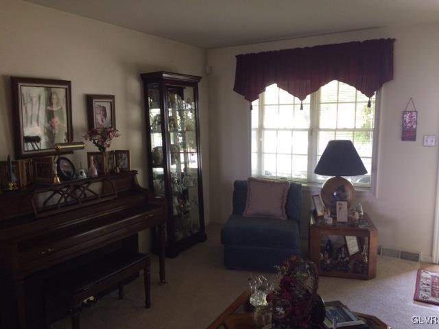 1233 Stanford Road Bethlehem, PA 18018 - Photo 6 of 29 Gallery Image 6
