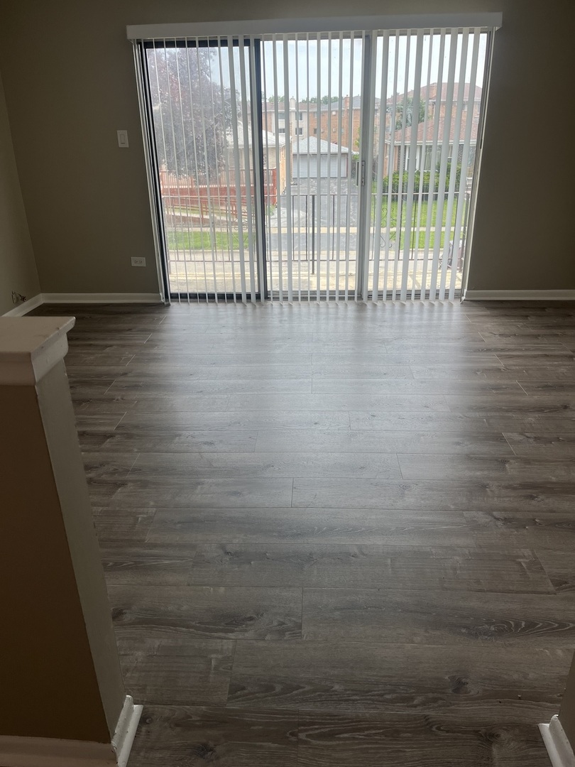 6045 Marshall Avenue, Unit 2W Chicago Ridge, IL 60415 - Photo 2 of 9