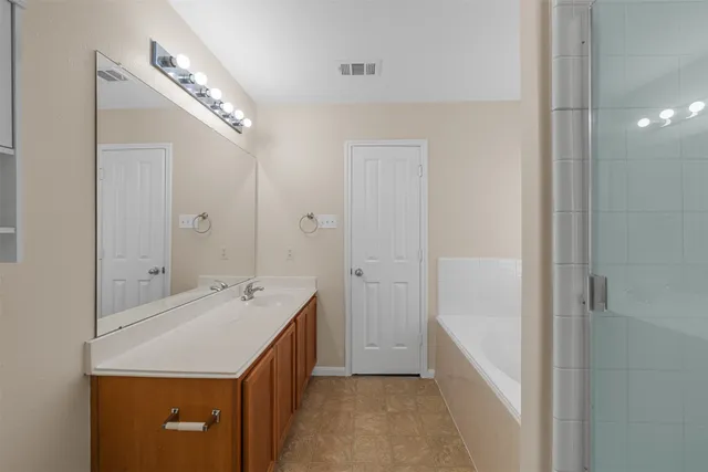 $1,900 | 8139 Katie Mill Trail, Spring, TX 77379