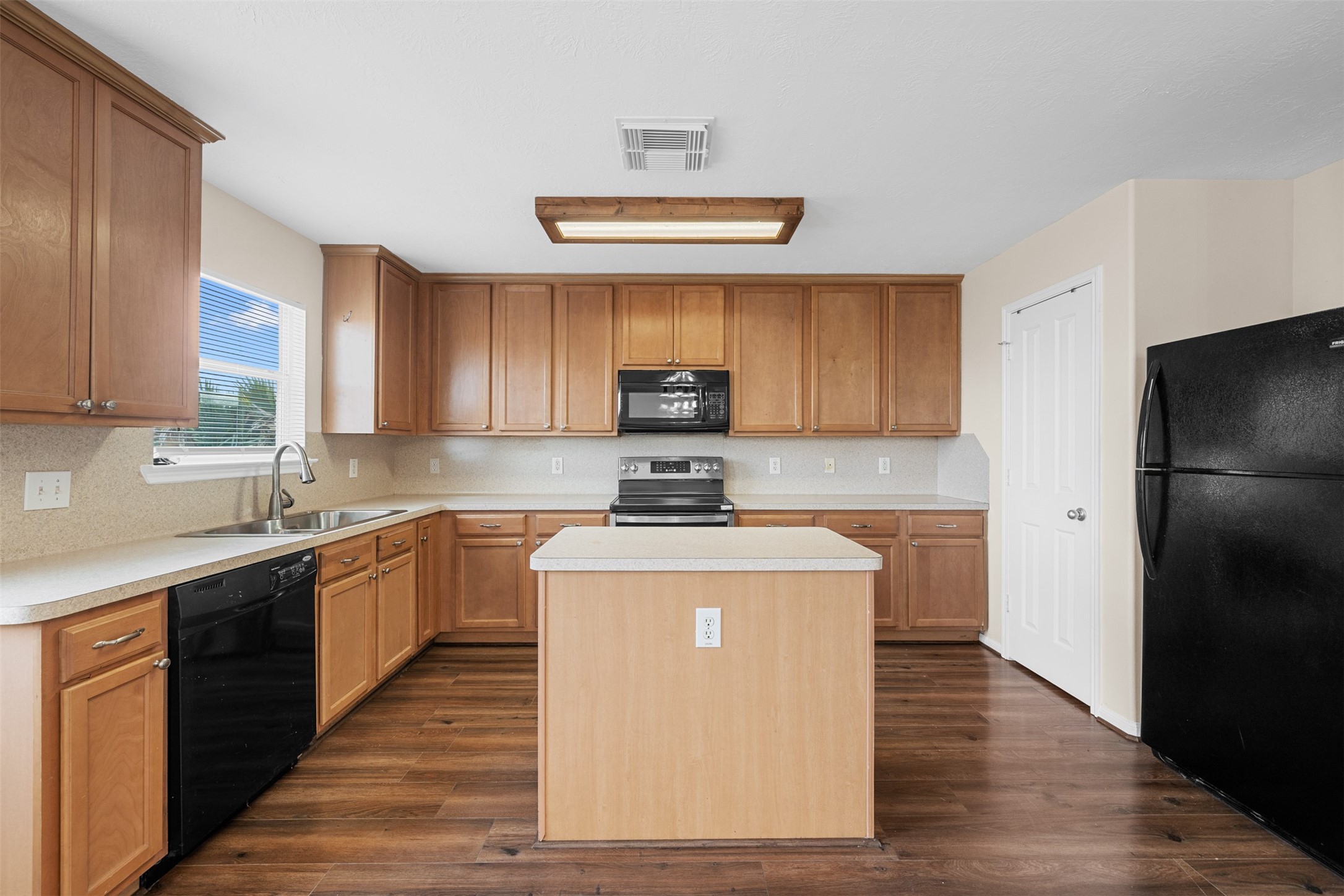 8139 Katie Mill Trail Spring, TX 77379 - Photo 5 of 20