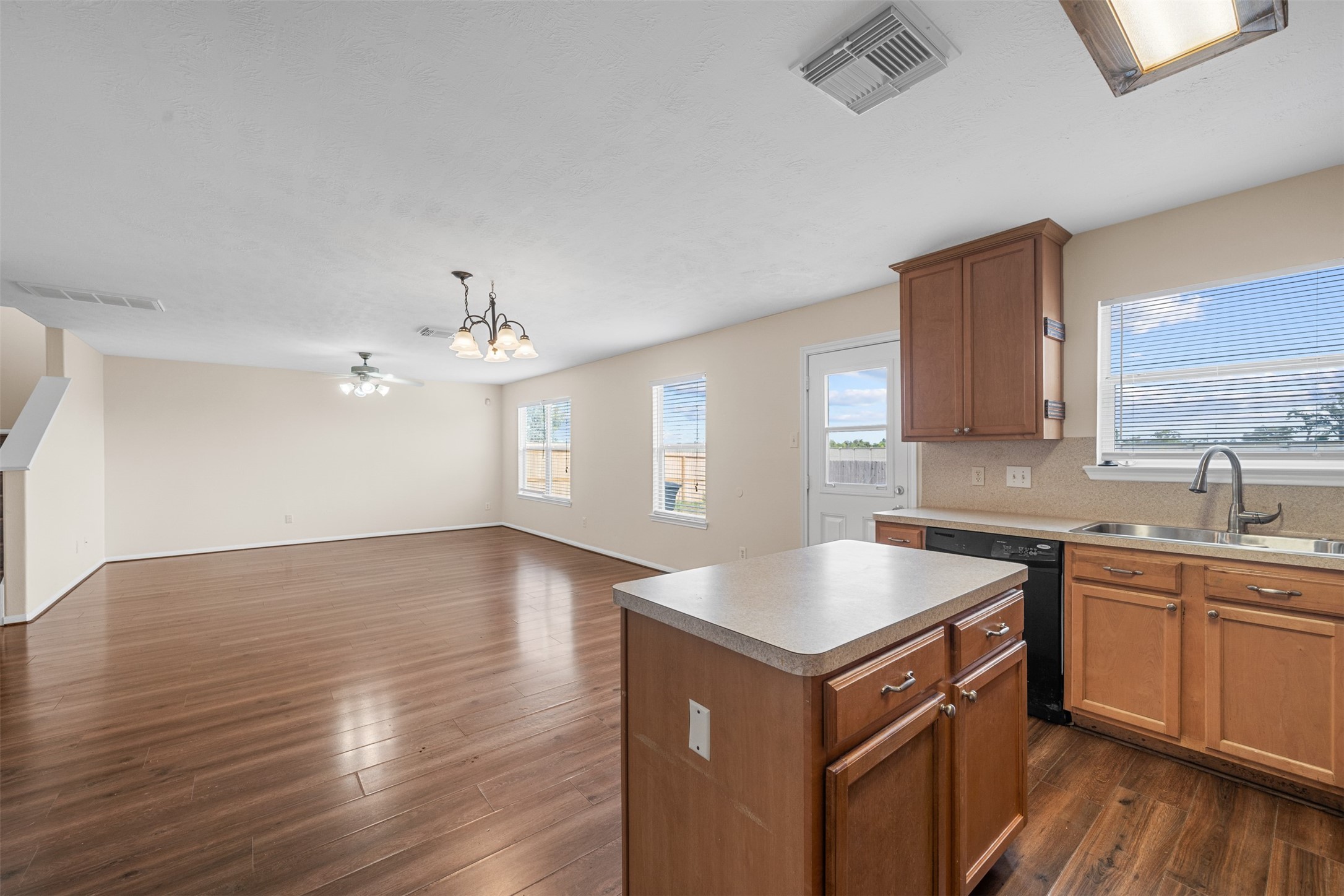 8139 Katie Mill Trail Spring, TX 77379 - Photo 6 of 20