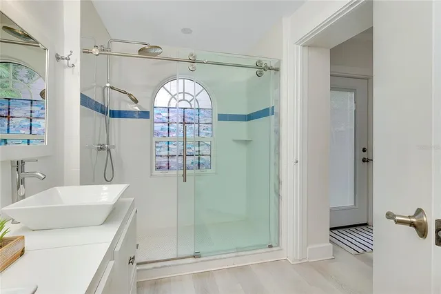 $1,299,000 | 446 Burns Court, Sarasota, FL 34236