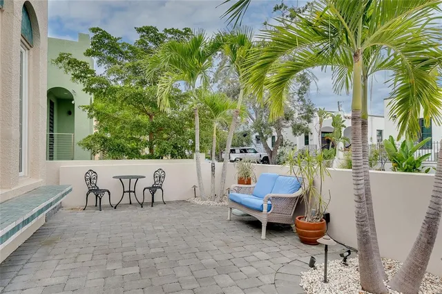 $1,299,000 | 446 Burns Court, Sarasota, FL 34236