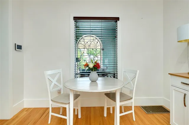 $1,299,000 | 446 Burns Court, Sarasota, FL 34236