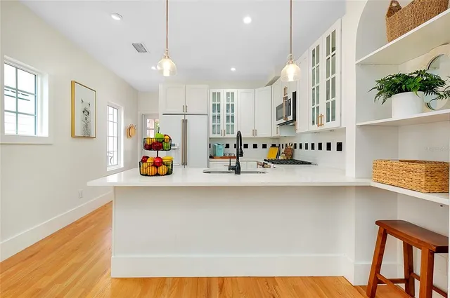 $1,299,000 | 446 Burns Court, Sarasota, FL 34236