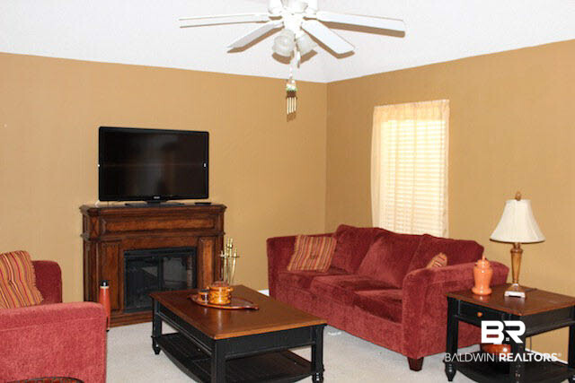 8327 Edgewood Drive Daphne, AL 36526 - Photo 4 of 21 Living Room
