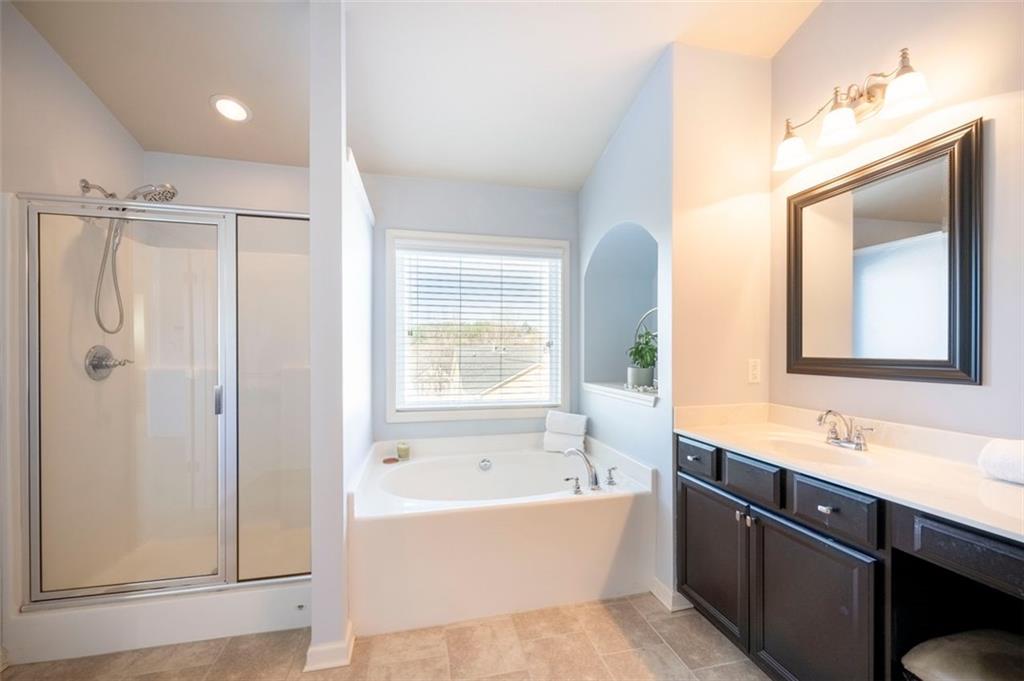 1206 Lake Point Way Suwanee, GA 30024 - Photo 21 of 50