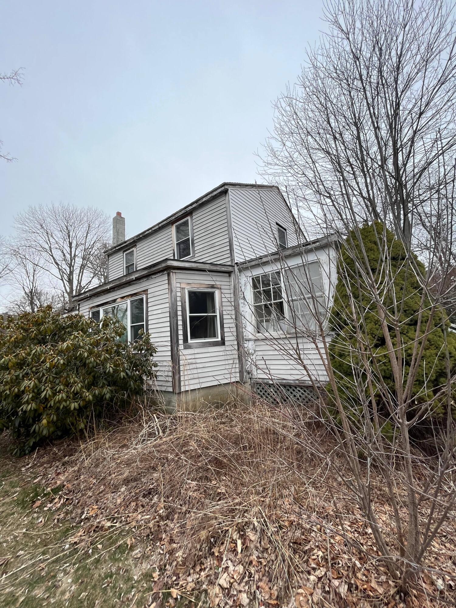 5 Foyes Lane Kittery Point, ME 03905 - Photo 1 of 11 337151639_165583363040158_30572625361551